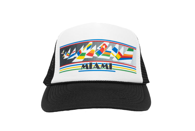 VINTAGE LOGO BLACK TRUCKER